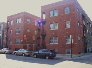 1063 W Dakin St #1, Chicago, IL 60613