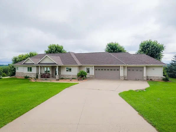 W3769 Highland DRIVE, La Crosse, WI 54601