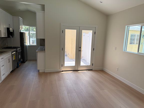 5th image of 4931 Placidia Ave
