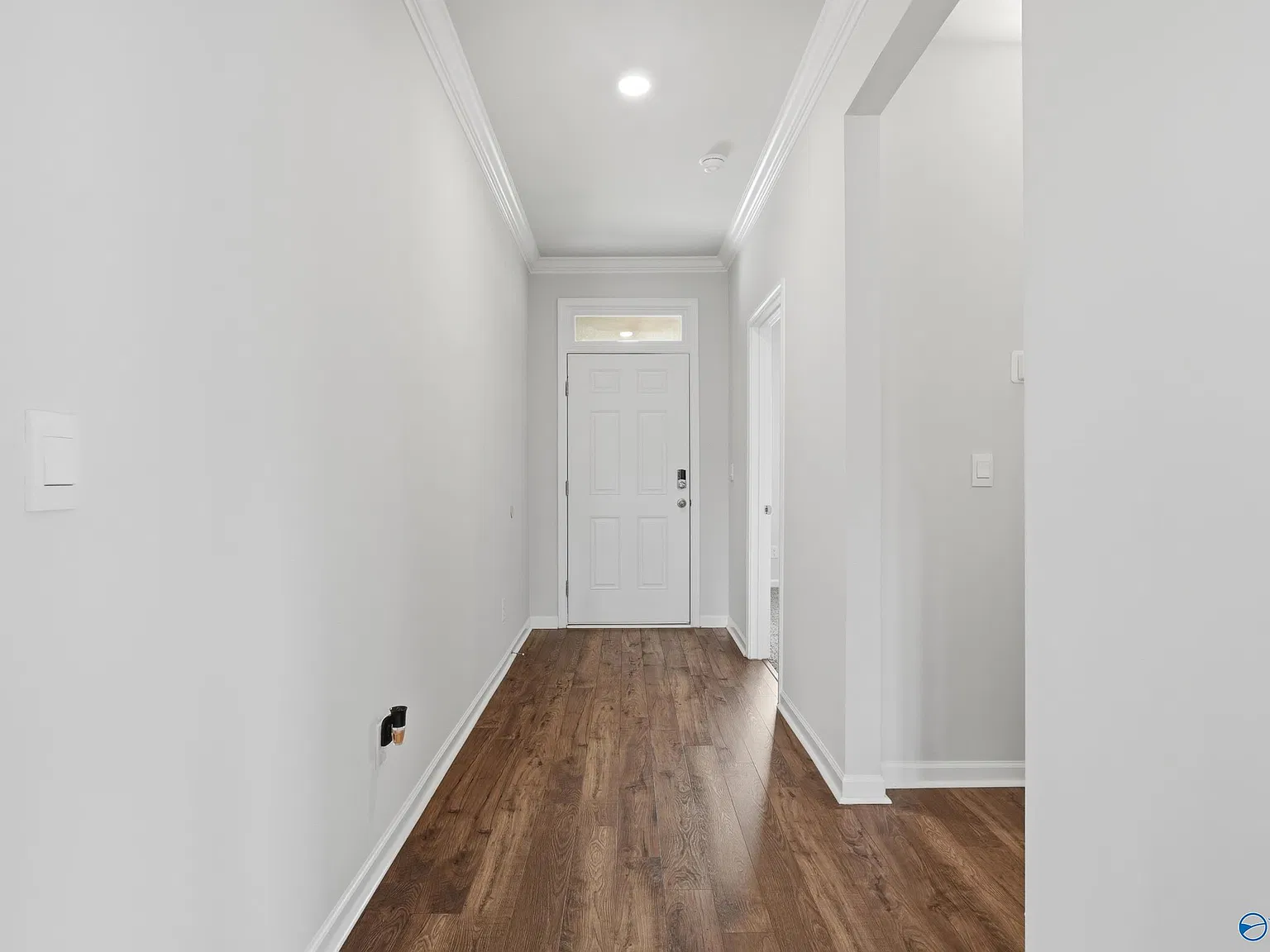 4 bed, 3.0 bath, 2377 sqft, $2,600 — Photo 4