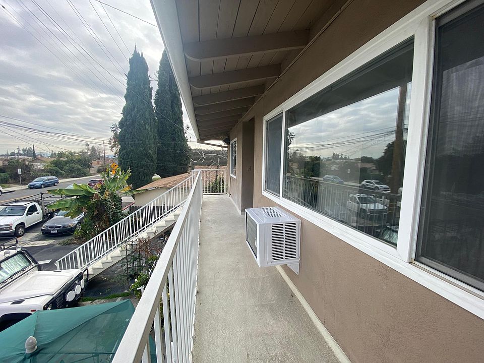 UpStairs walkway