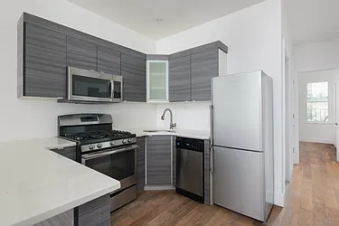 Rented by Skyline Group Real Estate