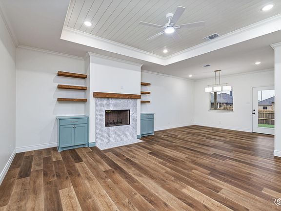 3rd image of 3608 Grandview Dr
