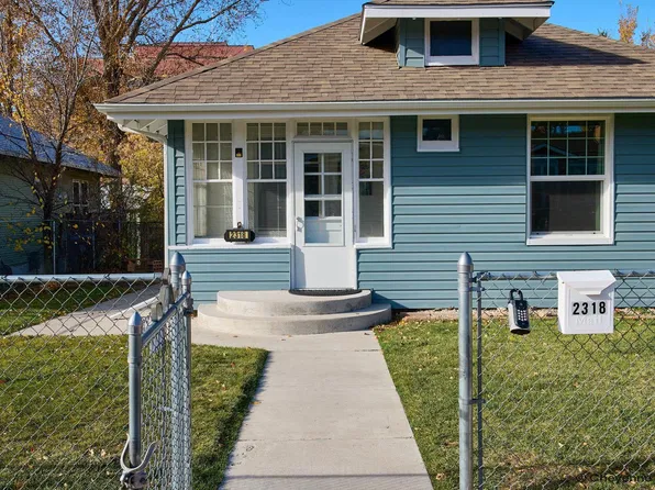 2318 Van Lennen Ave, Cheyenne, WY 82001