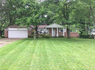1334 Glennview St NE, Canton, OH