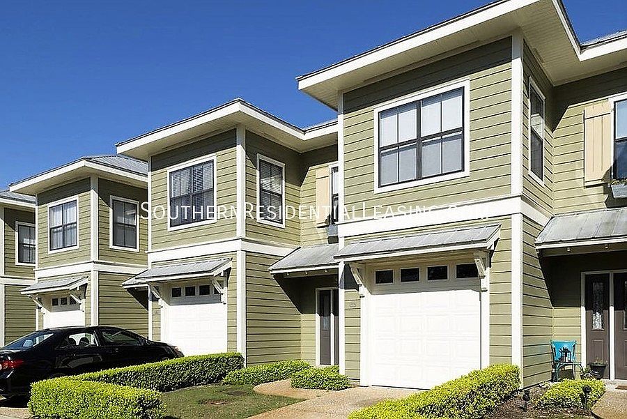 1st image of 4801 Southhaven Cir