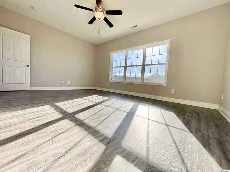 102 James Parcus Cir — Photo 28