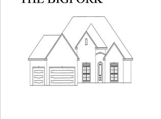 72 Breezy Meadow Dr, Jackson, TN 38305