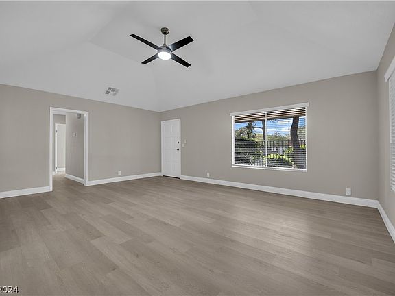 5th image of 211 Misty Isle Ln Unit A