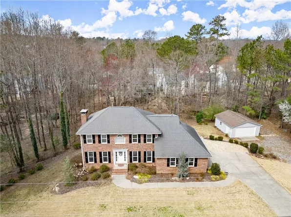 5020 Puritan Dr, Sugar Hill, GA 30518