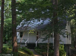 449 Aztec Dr, Winston Salem, NC 27107