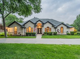 137 Oakwood Ct, Lakeside, TX 76135