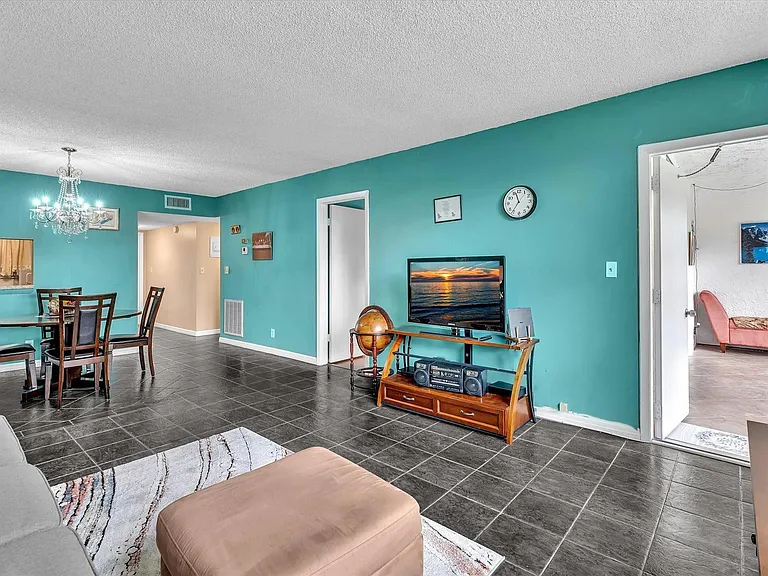 6570 Royal Palm Blvd #206J — Photo 10