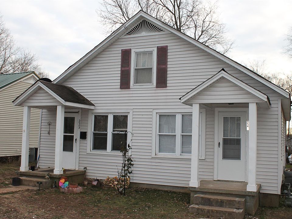 1st image of 223 E Woodrow St