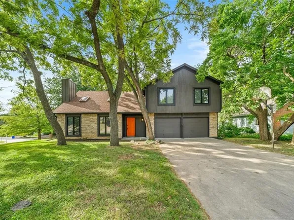 10301 W 50th Pl, Shawnee, KS 66203