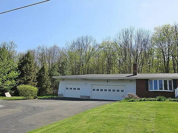 1st image of 1516 Quaker Lake Rd