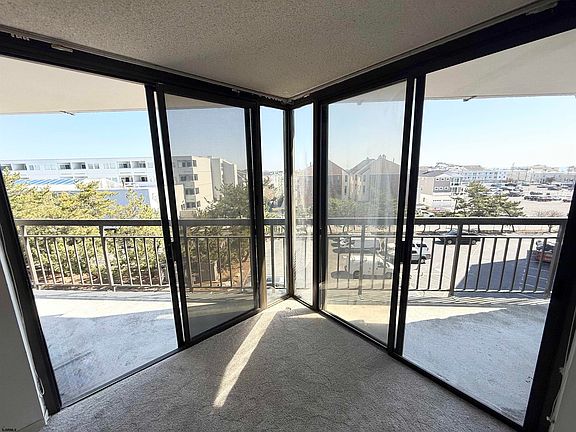 3rd image of 935 Ocean Ave APT 534