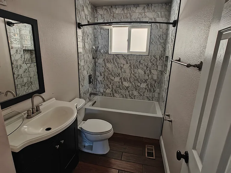 2534 Ivanhoe Dr — Photo 10