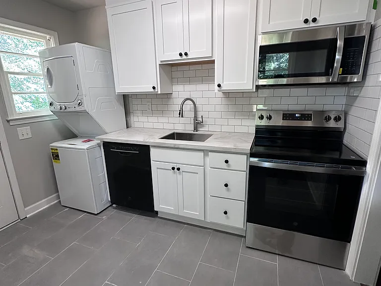 146 Kentucky Cir #A — Photo 1