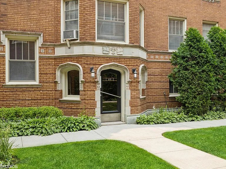 611 Washington Blvd #1S — Photo 3