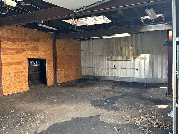 5th image of 1814 Sherman Ave #1