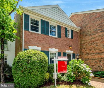 3221 Adams Ct, Fairfax, VA, 22030