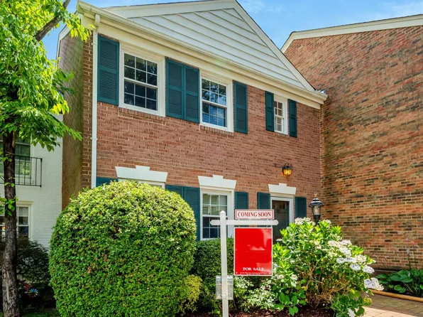 3221 Adams Ct, Fairfax, VA 22030