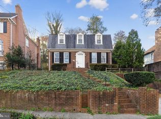 7966 W Beach Dr NW, Washington, DC