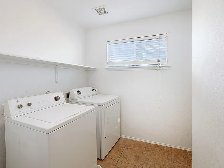 120 Mallard Ln — Photo 28