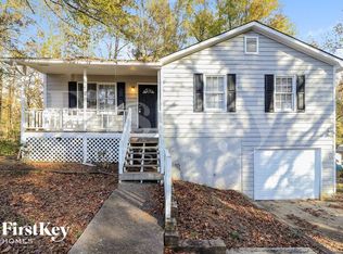 592 Valerie Cir, Hiram, GA 30141