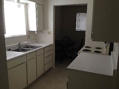 3rd image of 2132 S Dakota Ave
