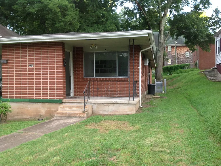 936 Fortwood St #A — Photo 16
