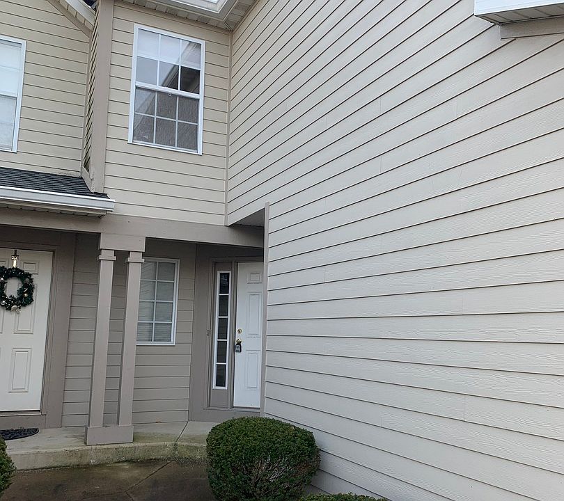 1st image of 3221 Foxridge Ct