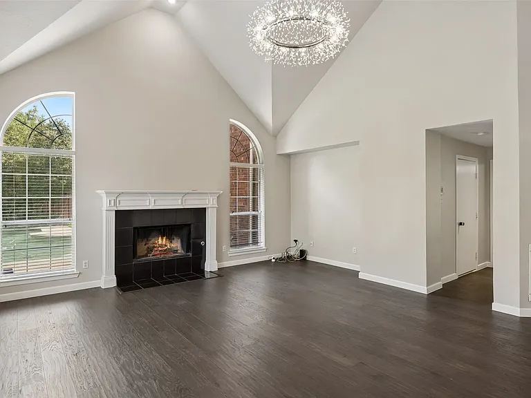 8408 Kenning Ct — Photo 4