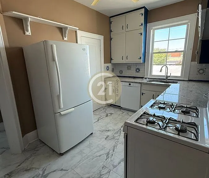751 Shirley Ave #2 — Photo 7