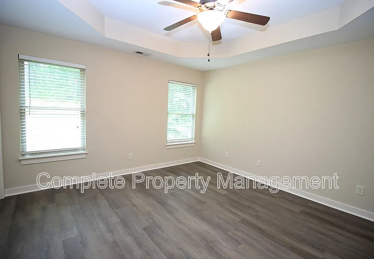 20478 Castle Ridge Rd — Photo 13