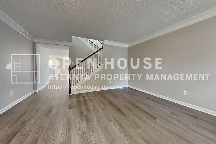 3118 Farmstead Ct — Photo 5