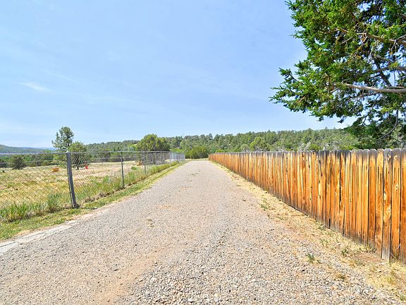 3rd image of 32 Conejo Rd