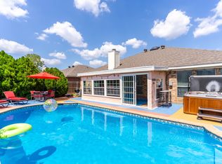 1245 Meadow Gln, Crowley, TX 76036