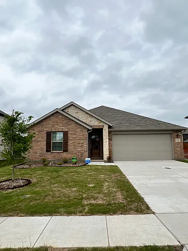 524 Hickory Ridge Dr Photo 1