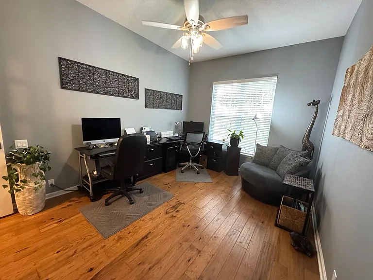 4911 Toproyal Ln — Photo 23