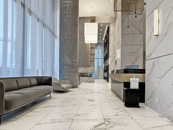 950 Portage Pkwy, Vaughan, ON