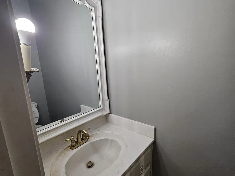 253 Rhonda Cir E — Photo 14
