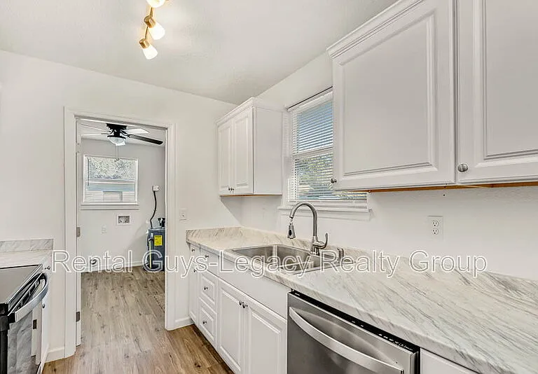 10553 Citrus Ln — Photo 10