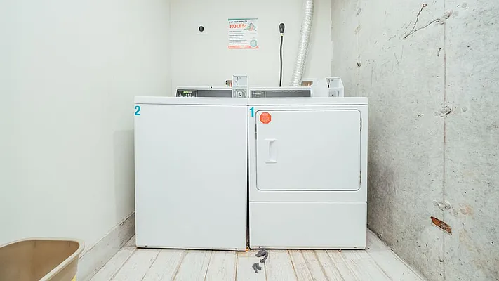 Rented by Nooklyn NYC LLC | media 48