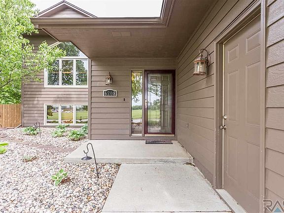 4th image of 6208 S Mogen Ave
