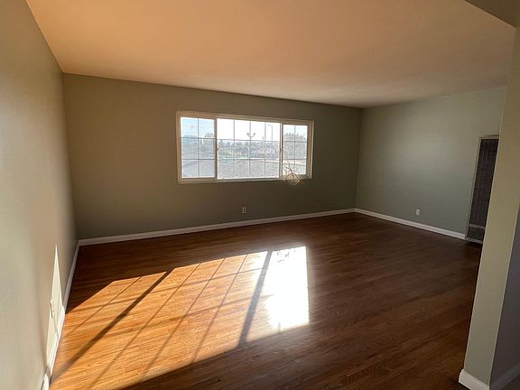 5th image of 1431 W 182nd St APT D