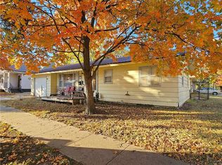 103 W 2nd Ave, Garnett, KS 66032