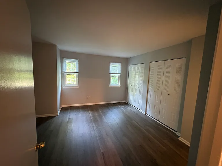 2510 Pond View Dr — Photo 11