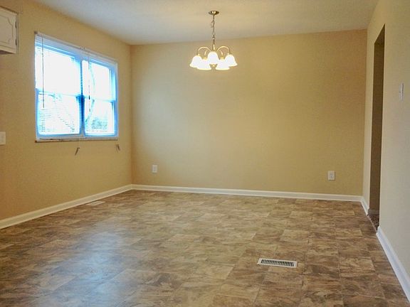 4th image of 10225 Sutters Ct